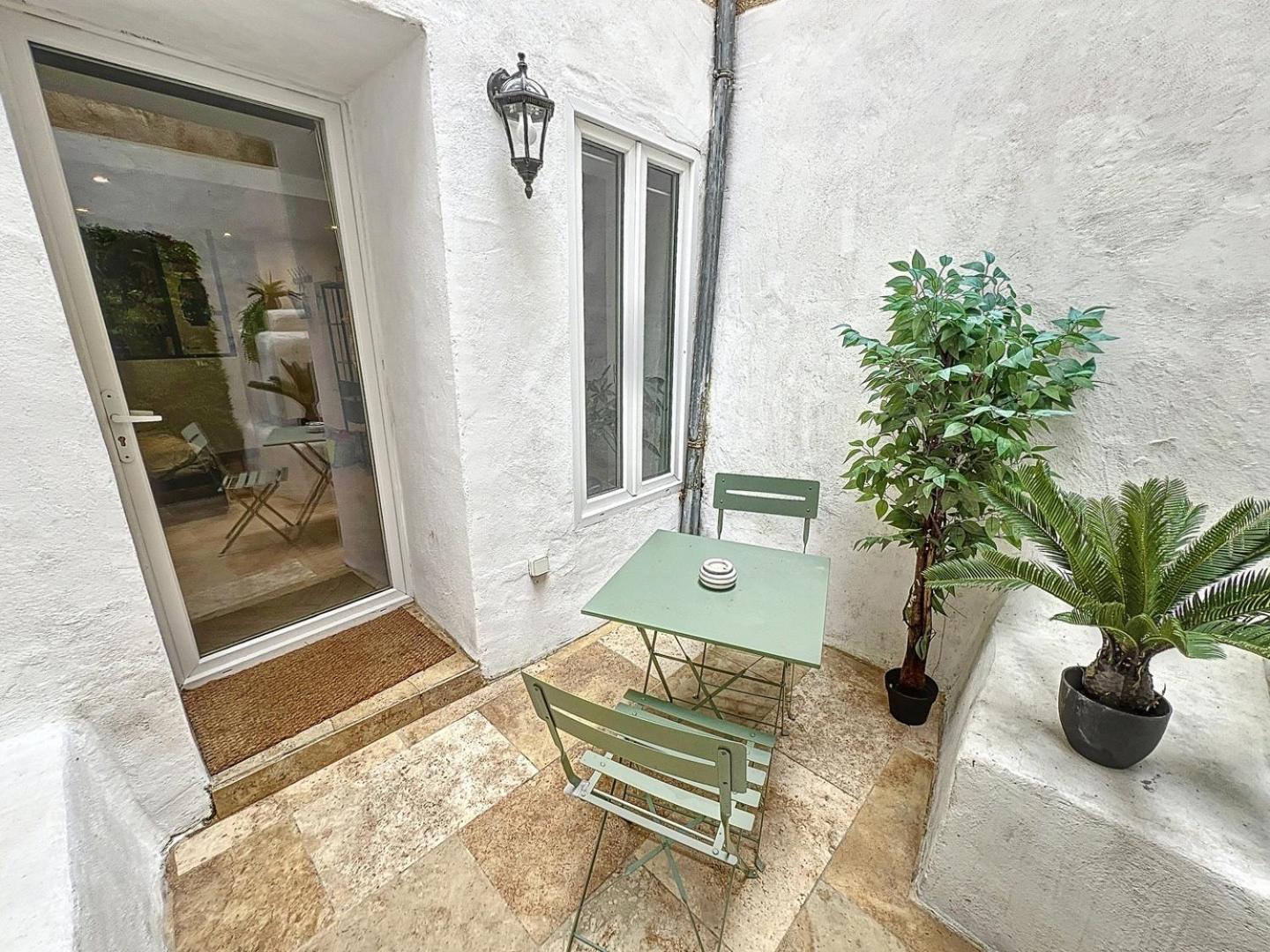 Le Petit Patio Daire Aix-en-Provence Dış mekan fotoğraf